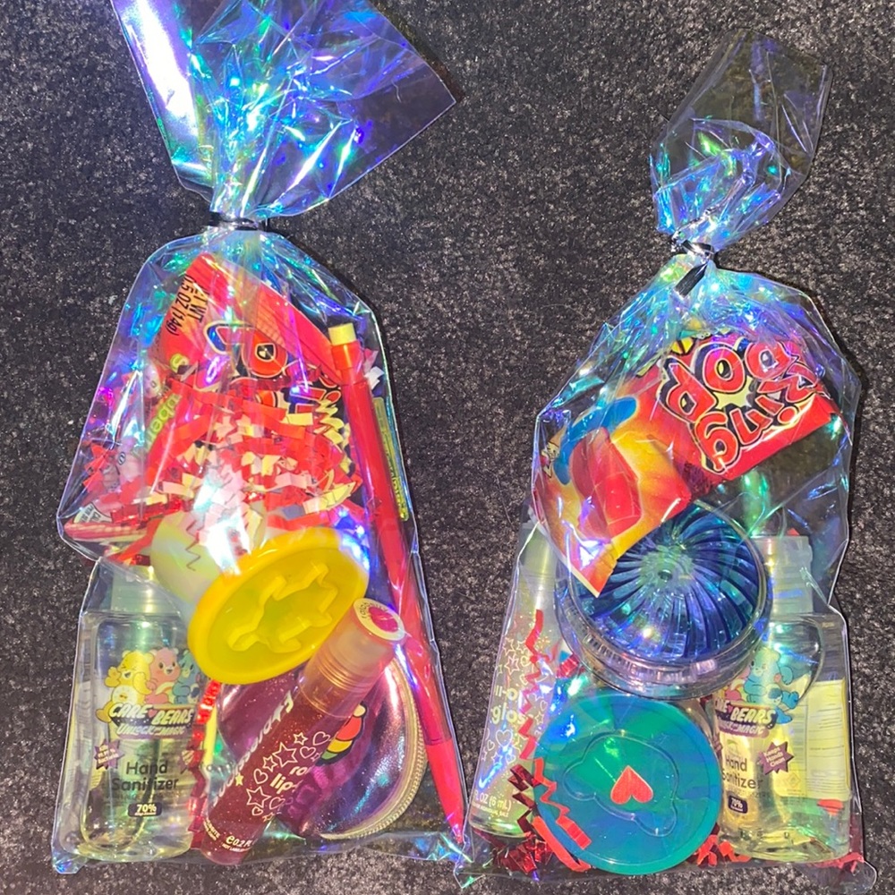 Kids Goodie Bags Boys & Girls .  & Free Giftss 💗